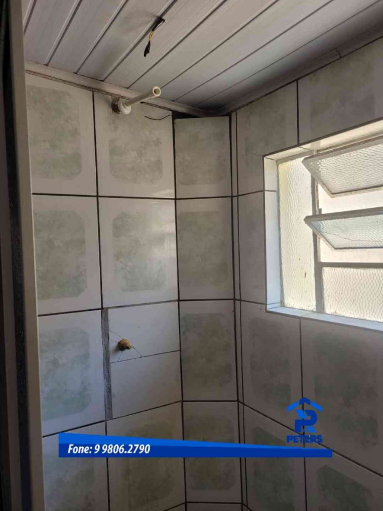 Casa de Alvenaria e 4 kitnets