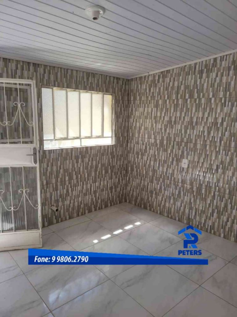 Casa de Alvenaria e 4 kitnets