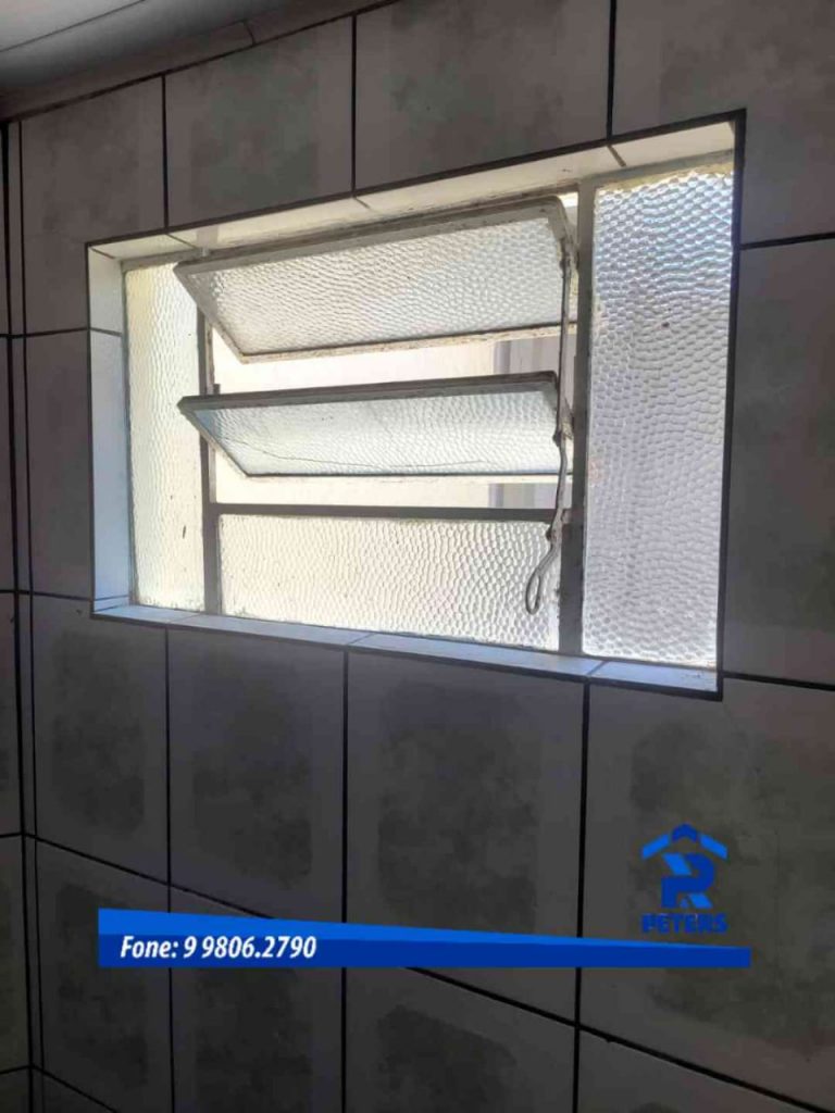 Casa de Alvenaria e 4 kitnets