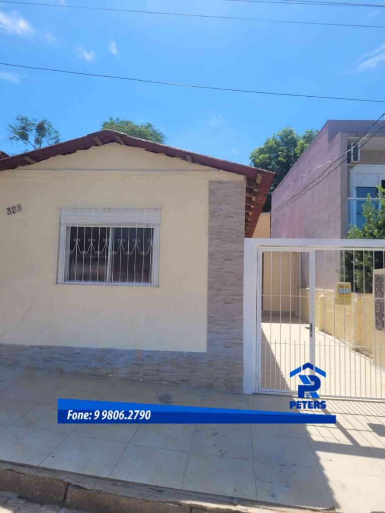 Casa de Alvenaria e 4 kitnets