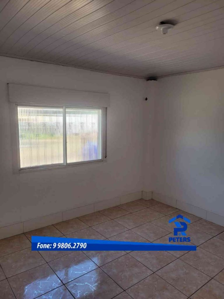 Casa de Alvenaria e 4 kitnets