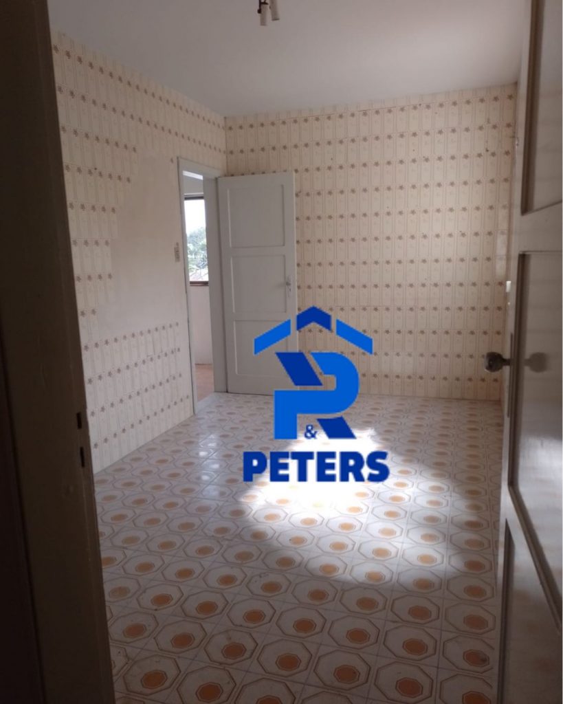 Aluga-se apartamento