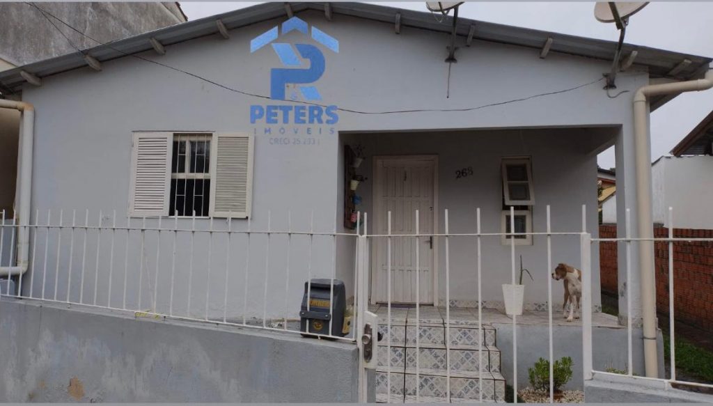 Casa de alvenaria no bairro Guerino